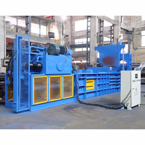 Confezionatrice orizzontale semiautomatica per bottiglie di plastica